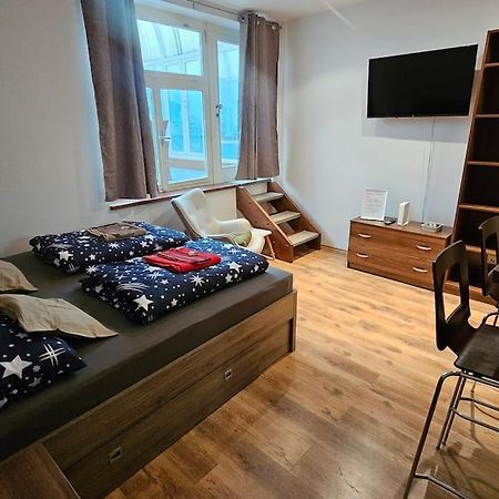 City Apartment บราติสลาวา ภายนอก รูปภาพ